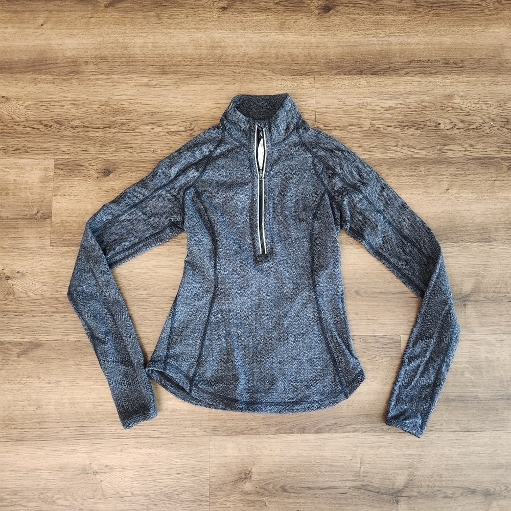 Lululemon Run: U-Turn Pullover